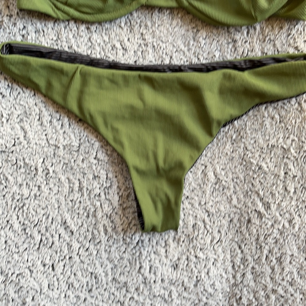 \\sold Acacia ribbed basil XL set - Picture 3 of 5